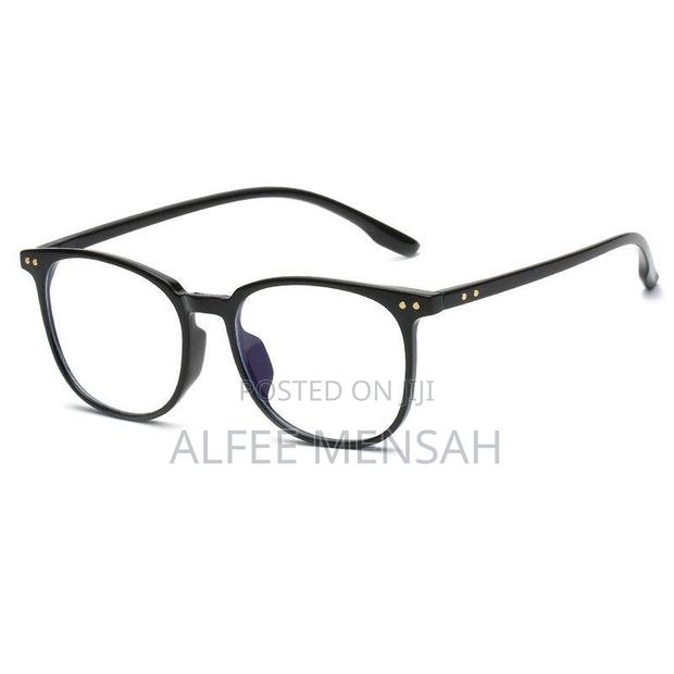 UV Transparent Spectacle