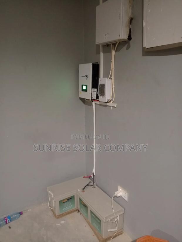 Solar Generator 3kw Hybrid System photo 3
