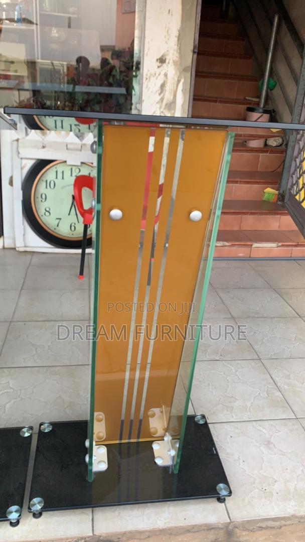 Glass Pulpit(LH275) · Photo 2