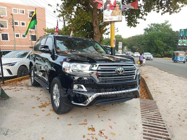Toyota Land Cruiser 4.5 V8 GX-R 2013 Black