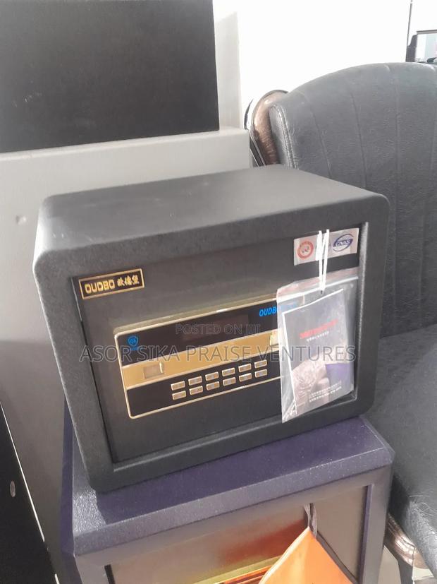 Money Safe · Photo 2