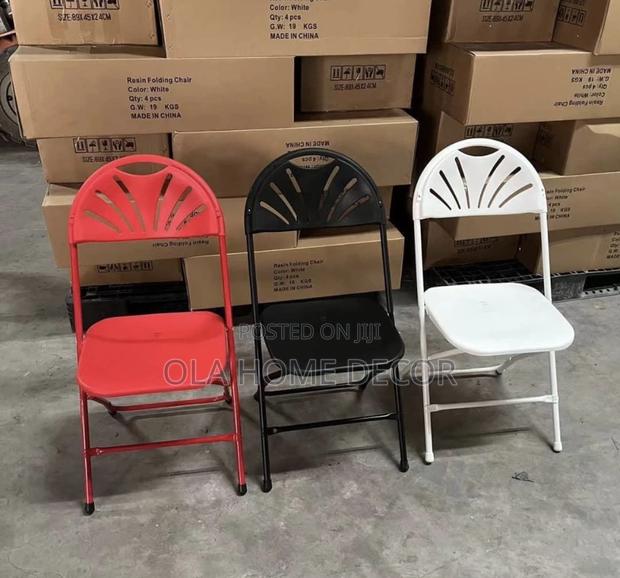 Foldable Chair · Photo 2