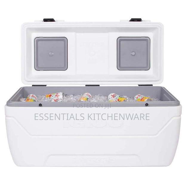 Igloo Ice Chest · Photo 1
