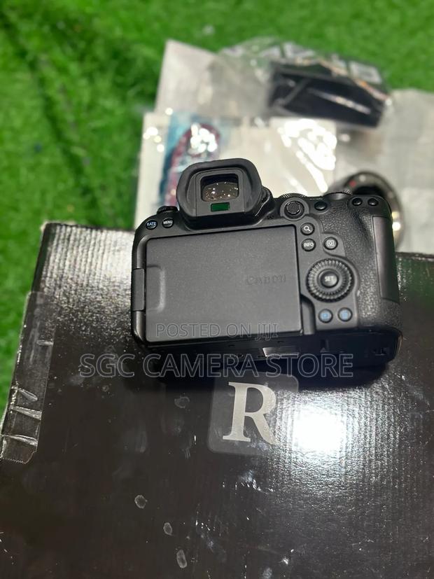 Canon Eos R6 + Ef Adapter // Like New // 8 Months Warranty photo 3