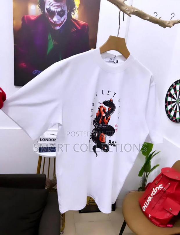 T-Shirts Round Neck 300 Grams