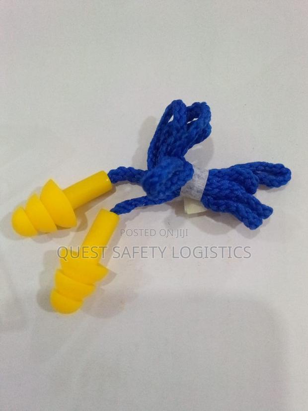 Ear Plugs (100pcs) · Photo 3