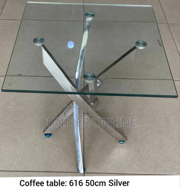Center Table Firm Gem · Photo 2