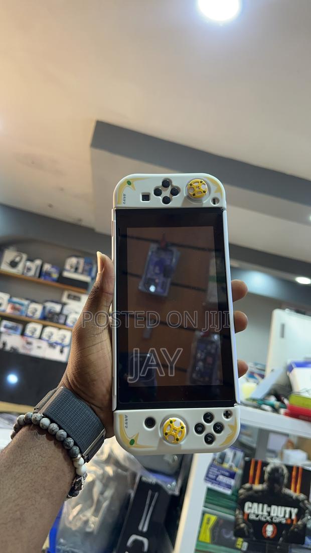 Nintendo Switch Oled Silicon Case · Photo 4