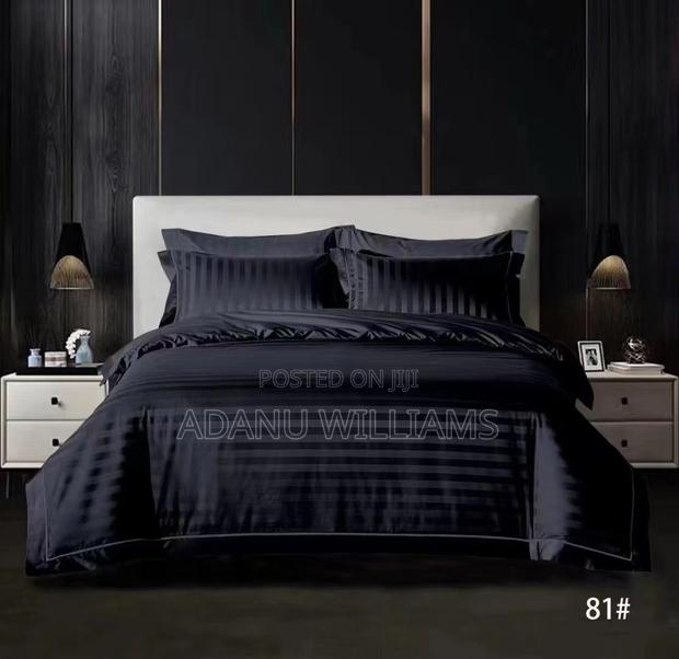Luxury Premium Quality Plain Duvet Set 7pcs · Photo 2