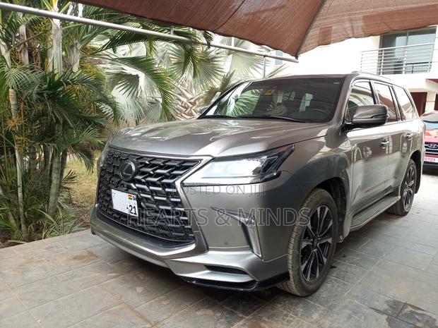 Lexus LX 570 AWD 2021 Brown