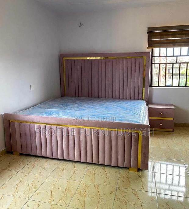 Queen Size Bedframe With One Side Drawer · Photo 3