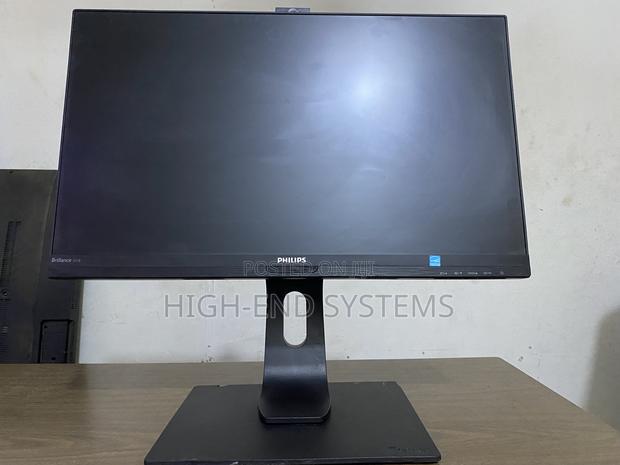 Phillips 24” Gaming Monitor With Camera