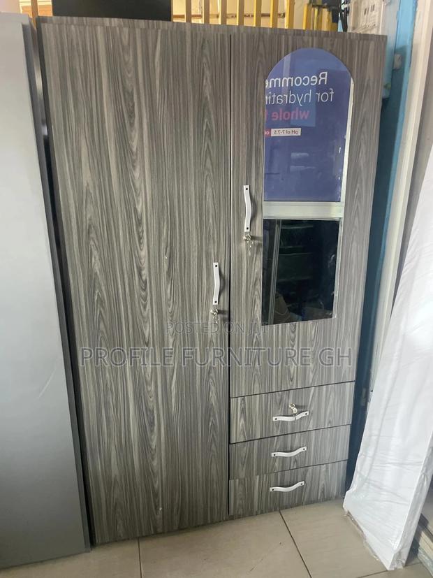 Neat Wardrobe (2 Doors) · Photo 4