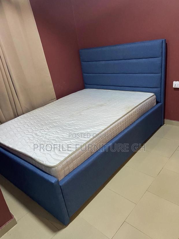 Design Bedframe With Mattress ( Double 54x75) · Photo 4