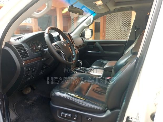 Toyota Land Cruiser 4.0 V6 EXR 2018 White photo 13