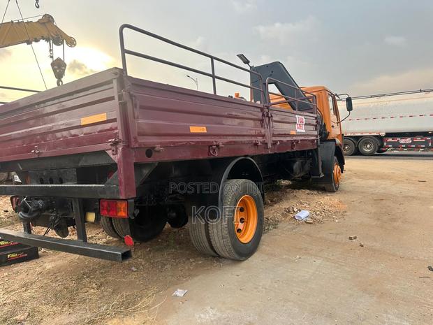 Mercedes Benz Self Loader Crane Truck photo 4