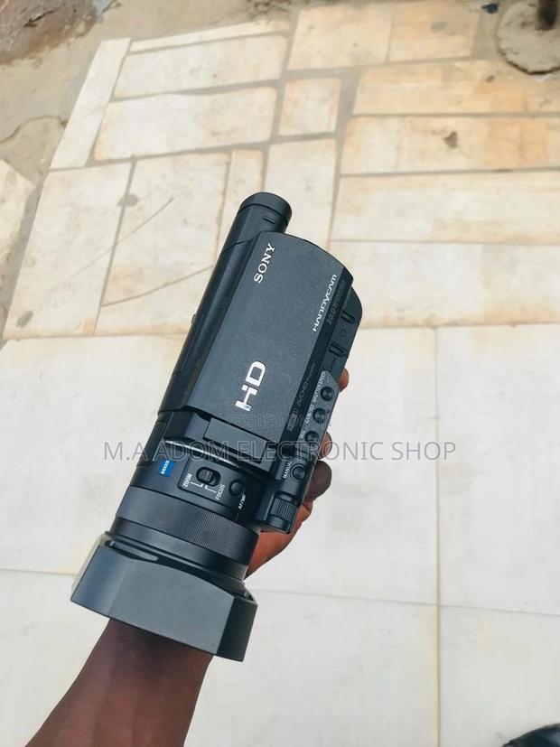 Sony HDR-AX35 Handycam - Capture Your Memories · Photo 2