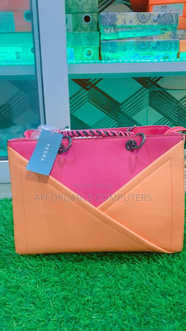 Pedra Quality Handbags Original · Photo 3