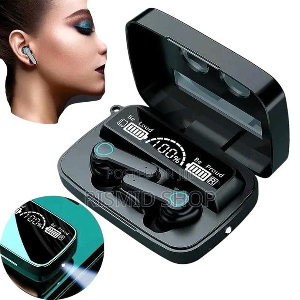 M19 Earbuds With Mini Powerbank