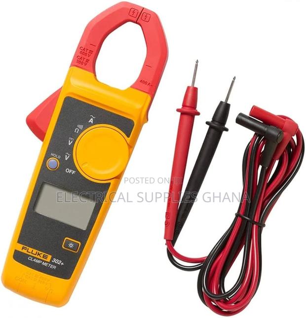 Fluke 302+ Cat Iii Digital Clamp Meter · Photo 3