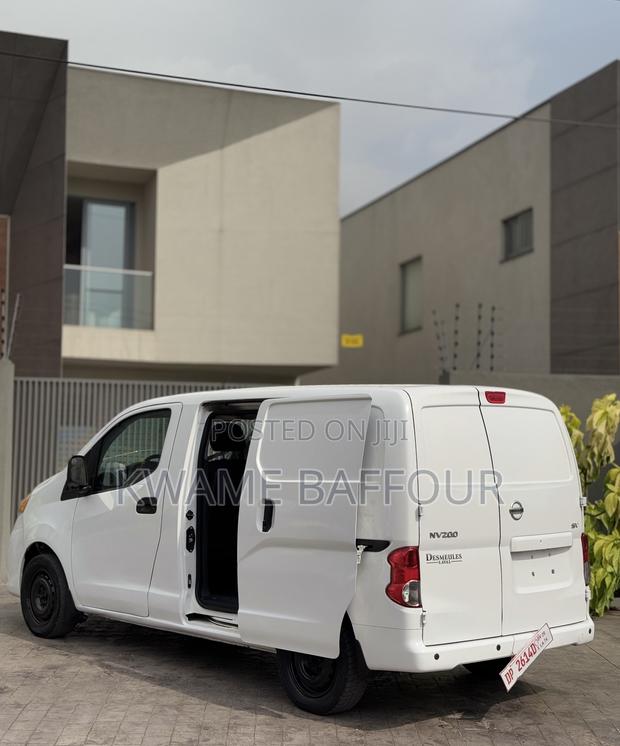 Nissan NV200 2019 White