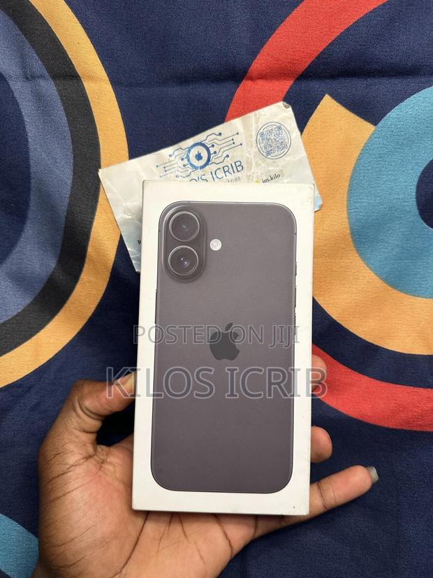 New Apple iPhone 16 128 GB Black