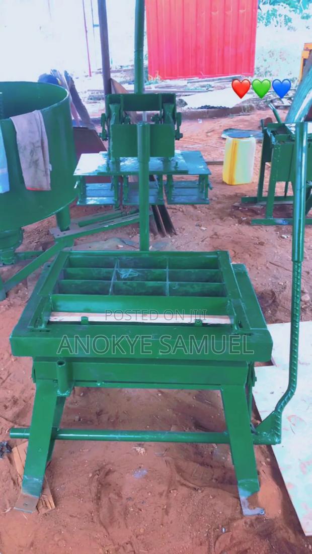 Pavement Brick Machine · Photo 4