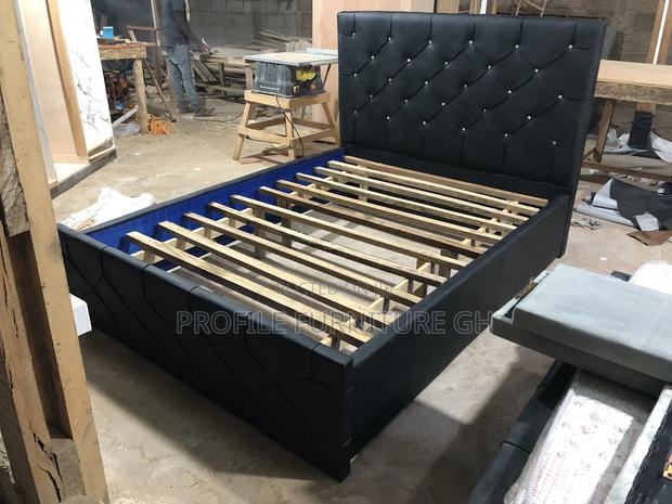 Bedframe (Double 54x75)// Durable And Luxurious · Photo 4