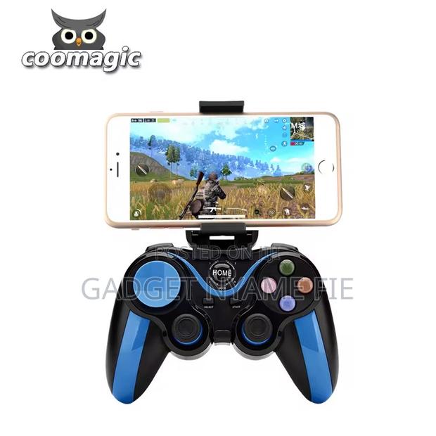 V13 Wireless Rechargeable Gamepad + Mobile Phone Holder · Photo 3