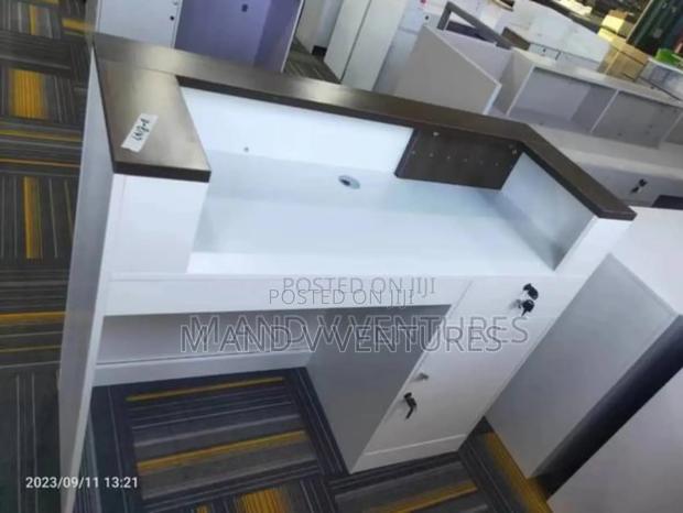 Receptionist Desk/ Table photo 2