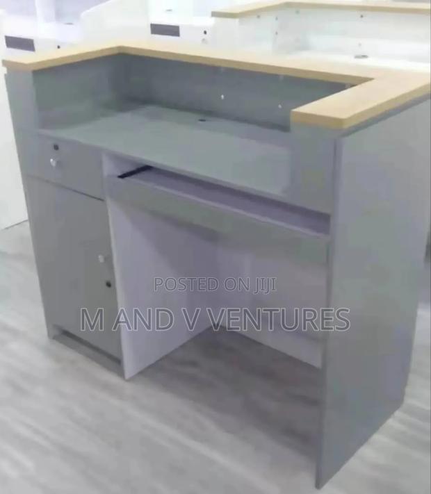 Receptionist Desk Oliliessalisa photo 2