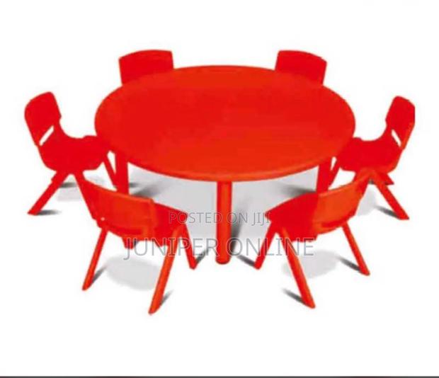 Study Table Kids Round Shape · Photo 2