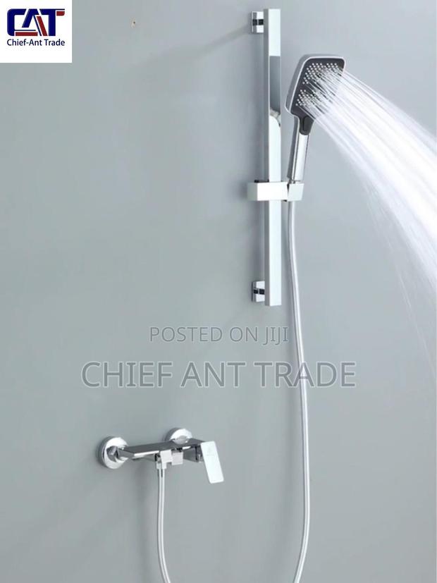 Hot and Cold Shower. 8305C · Photo 2