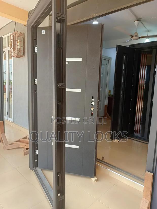 Heavy Duty Single China Security Door · Photo 2