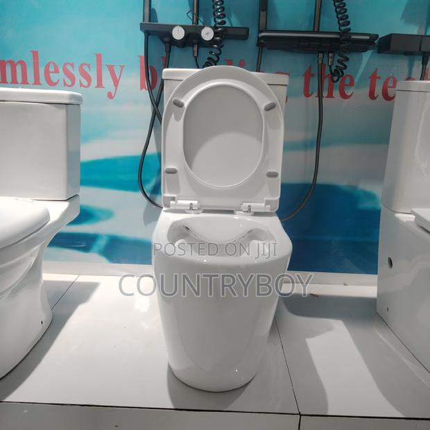 Water Closet · Photo 1