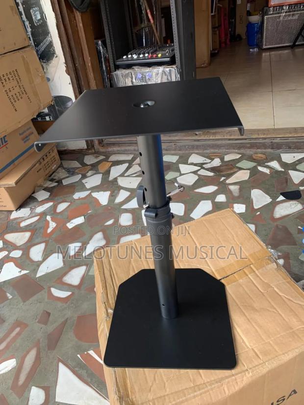 Pair of Desktop Monitor Stand · Photo 4