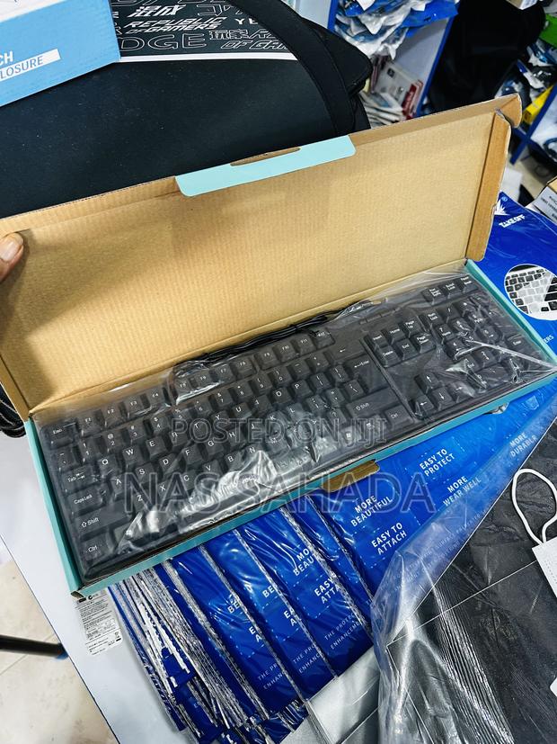 USB Logitech Keyboard · Photo 4