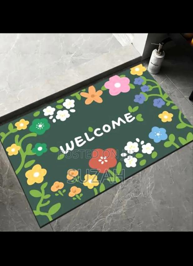 Elegant Bath and Door Mat · Photo 2