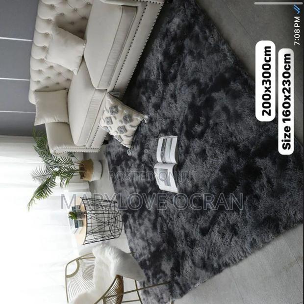 Fluffy Centre Carpet photo 3