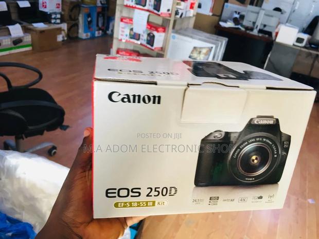 Canon EOS 250D Camera With Bluetooth-Excellent Condition · Photo 2