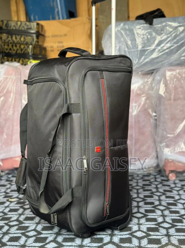 Two Set Quality Swiss Concept Duffel Trolling Travel Bags · Photo 3