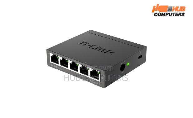 D-Link DGS-1005a D-Link 5 Port Gigabit Desktop Switch · Photo 2