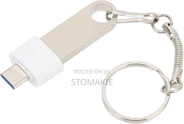 2TB Flash Drive · Photo 1