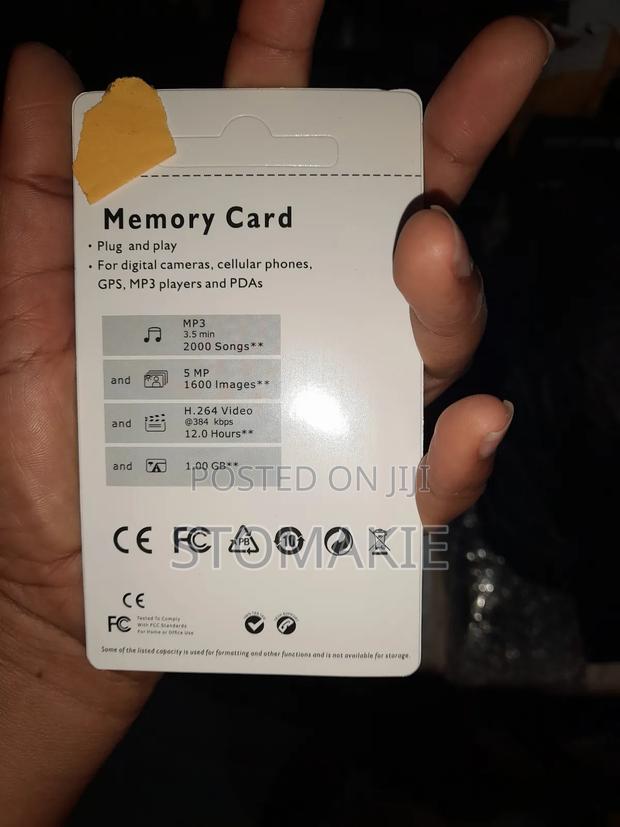 64 GB Sony Memory Card · Photo 2