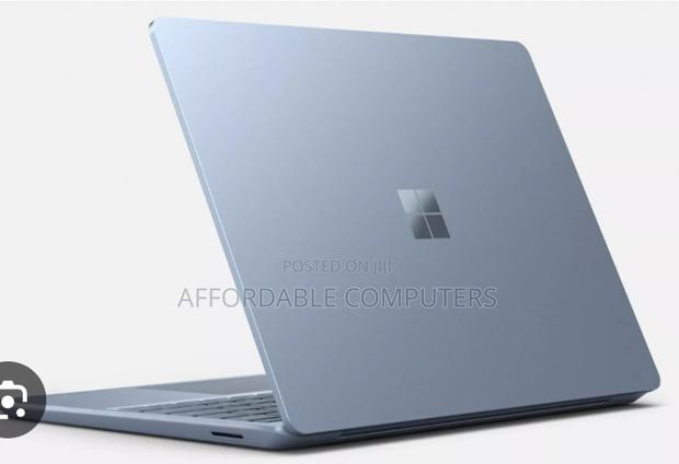 New Laptop Microsoft Surface Go 8GB Intel Core I5 SSD 256GB · Photo 4