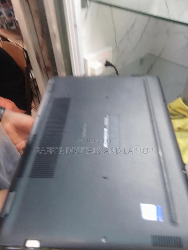New Laptop Lenovo ThinkPad T470s 8GB Intel Core I5 SSD 256GB · Photo 4