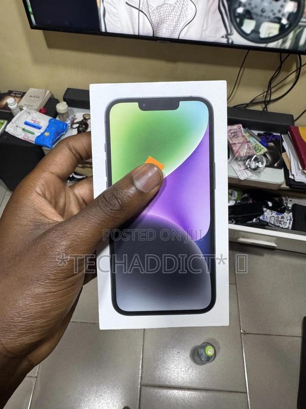 New Apple iPhone 14 256 GB Black