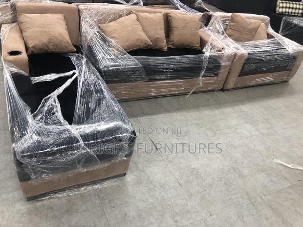 Foreign Sofa Sets Available for a Cool Price · Photo 3