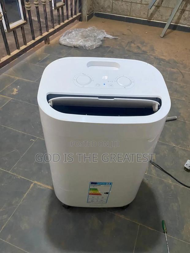 Fast Cooling Portable Air Conditioner for Your Bedroom photo 2