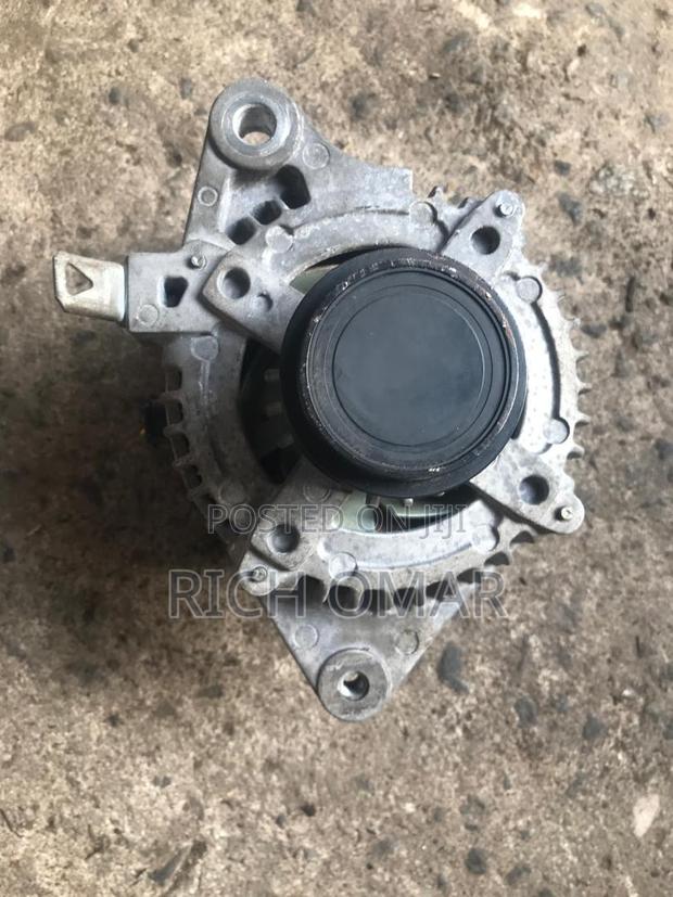 Toyota Corolla 09 to 2013 Alternator photo 2
